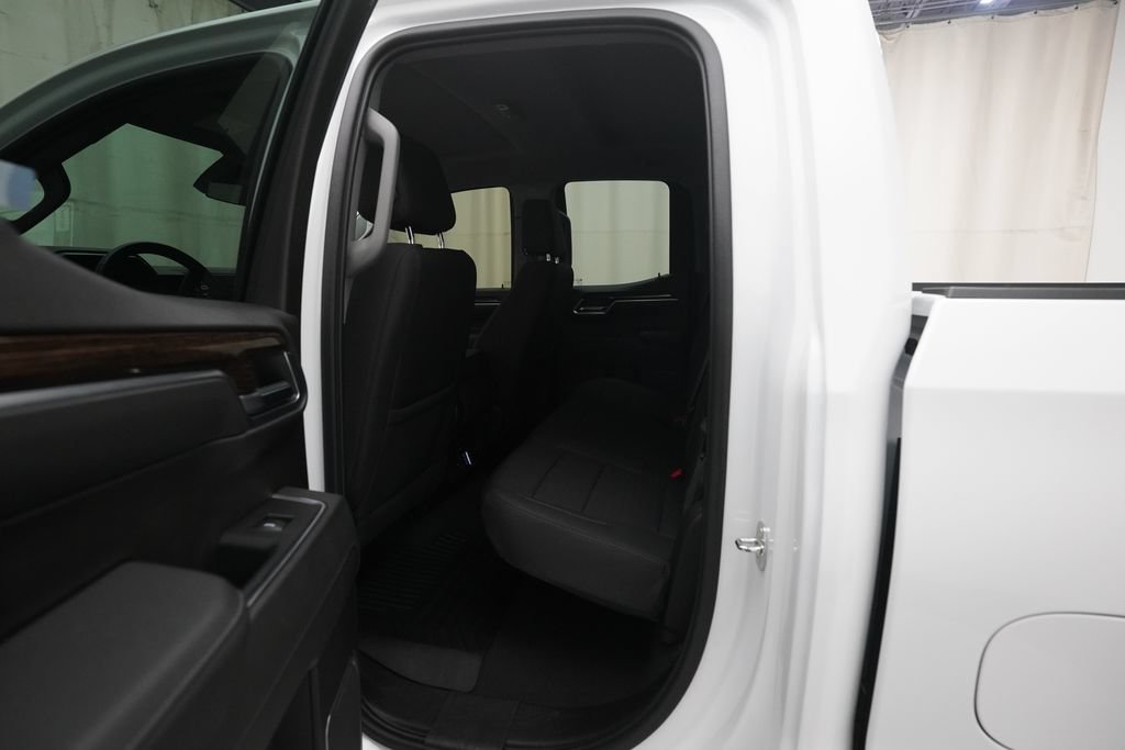 Used 2023 GMC Sierra 1500 Elevation w/ X31 Off-Road Package AWD/4WD image 15