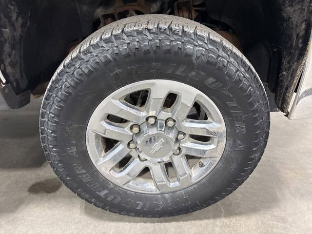 Used 2017 Chevrolet Silverado 2500 W/T w/ WT Convenience Package AWD/4WD image 11
