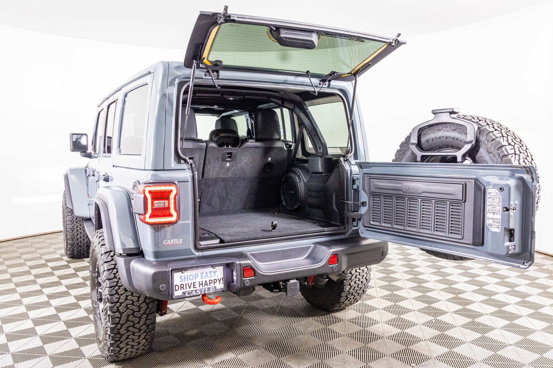 Used 2024 Jeep Wrangler Unlimited Rubicon image 39