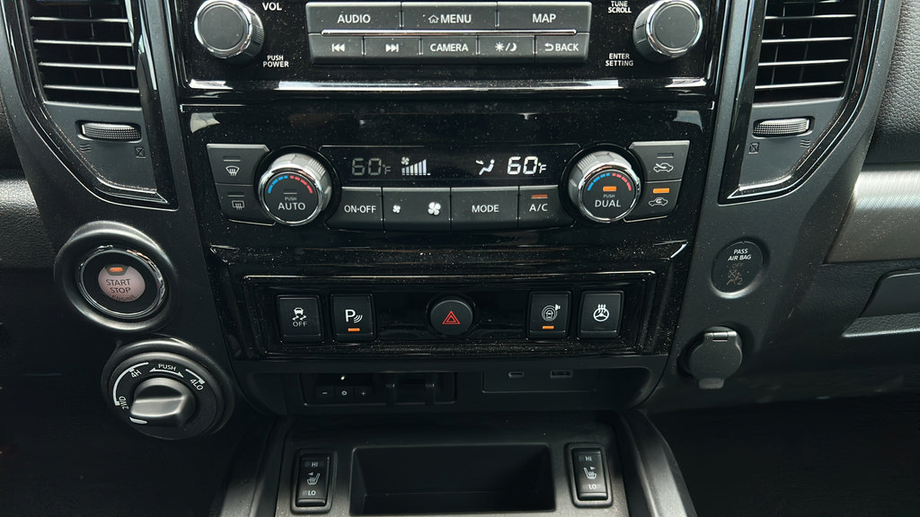 Used 2024 Nissan Titan PRO-4X w/ Pro-4x Convenience Package AWD/4WD image 25