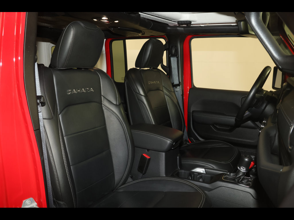 Used 2022 Jeep Wrangler Unlimited Sahara AWD/4WD image 27