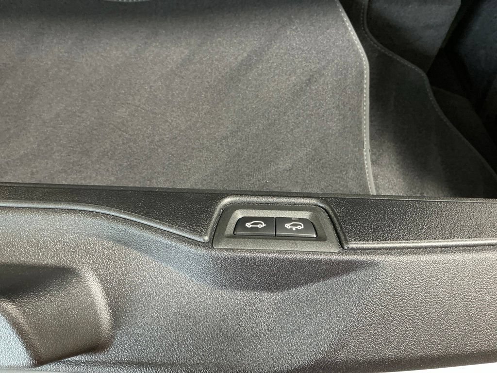 Certified 2025 BMW X7 M60i w/ Executive Package AWD/4WD image 34