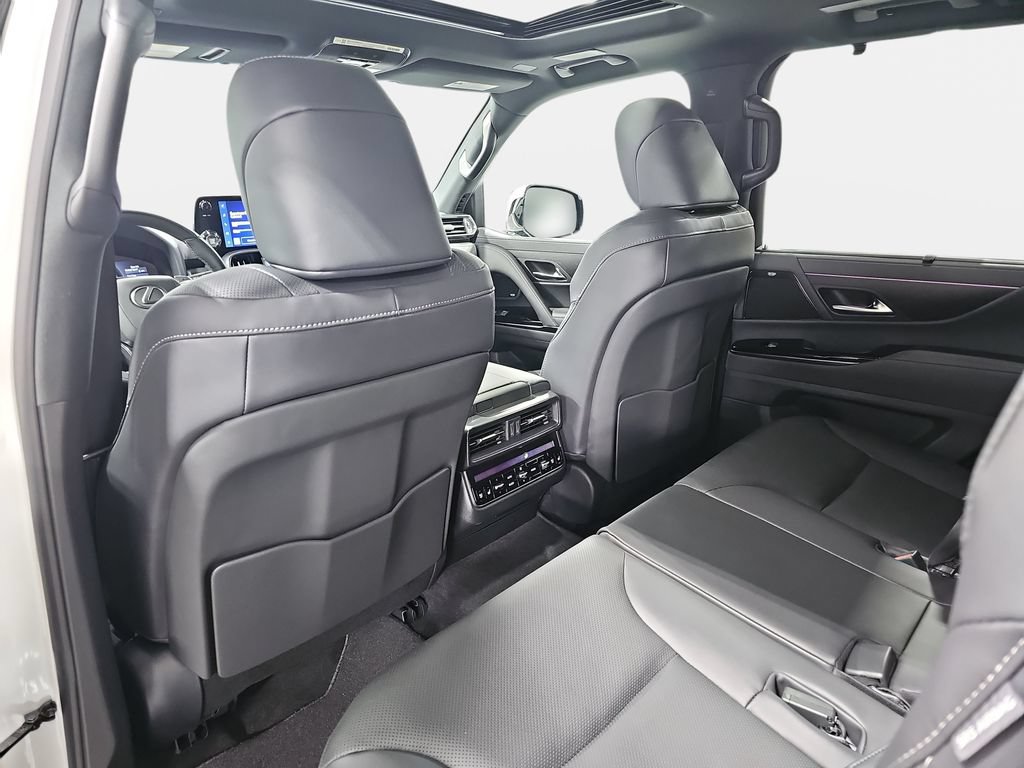 New 2026 Lexus LX 600 4WD w/ Luxury Package image 11