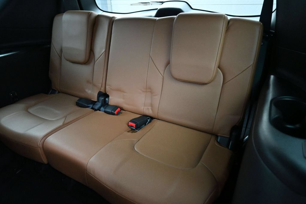 Used 2023 INFINITI QX80 Sensory w/ All-Season Package AWD/4WD image 23