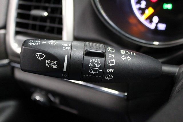 Used 2018 Jeep Grand Cherokee Limited image 24