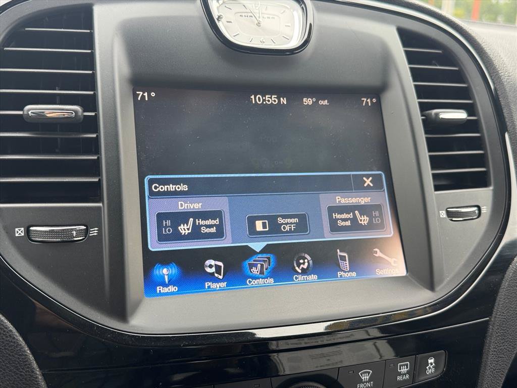 Used 2014 Chrysler 300 S AWD/4WD image 21