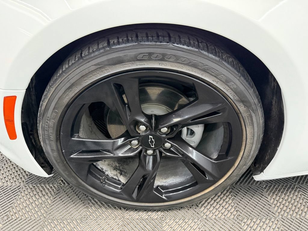 Used 2022 Chevrolet Camaro LT w/ RS Package RWD image 21