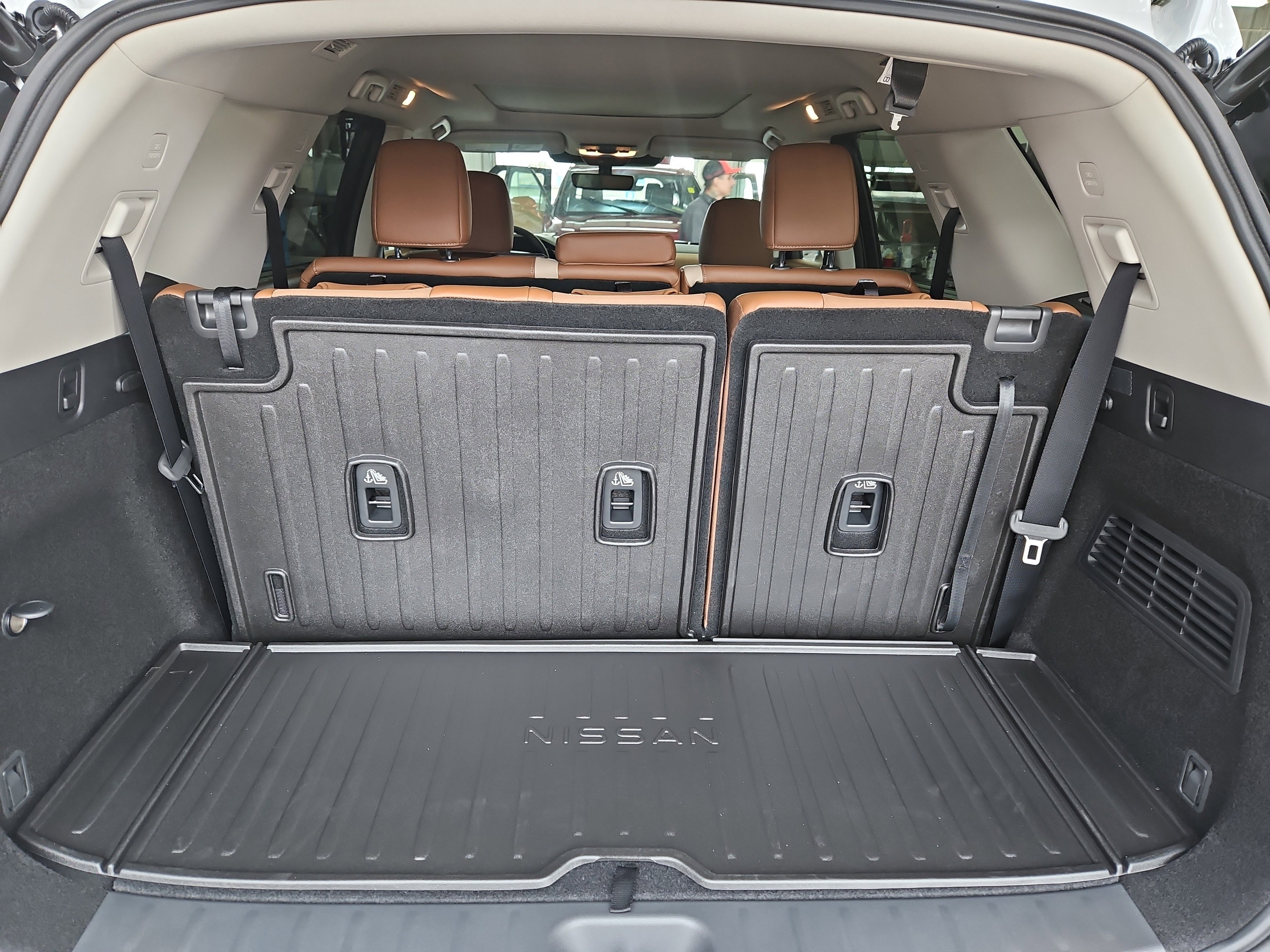 New 2026 Nissan Pathfinder Platinum AWD/4WD image 13