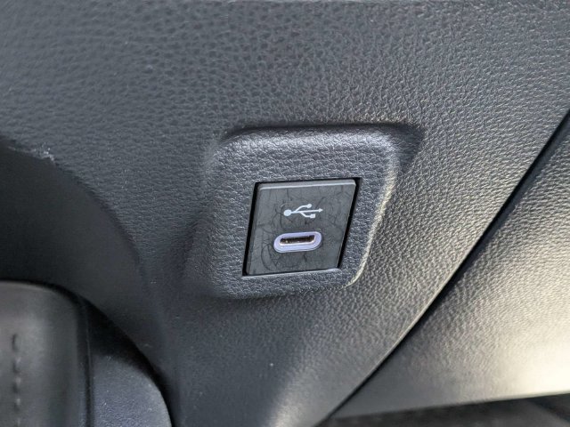 Used 2025 Toyota Corolla LE FWD image 21