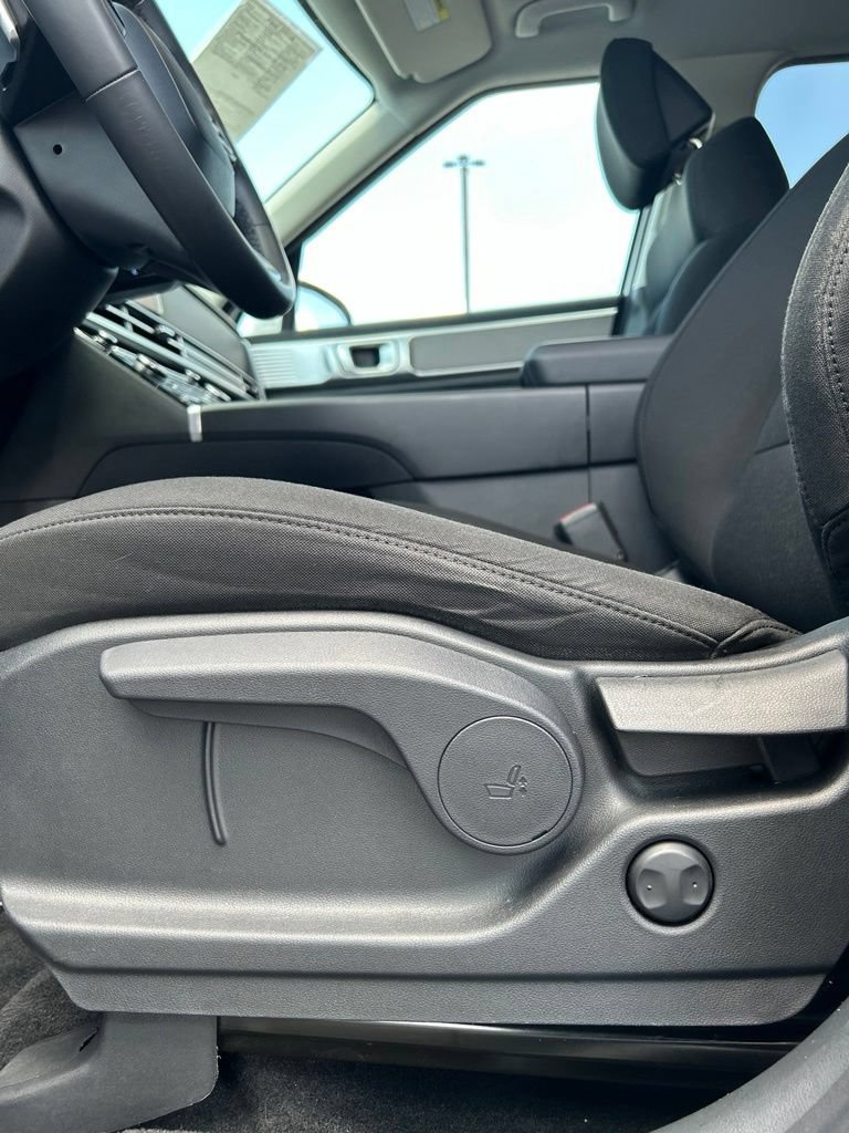 Used 2024 Hyundai Santa Fe SE AWD/4WD image 11