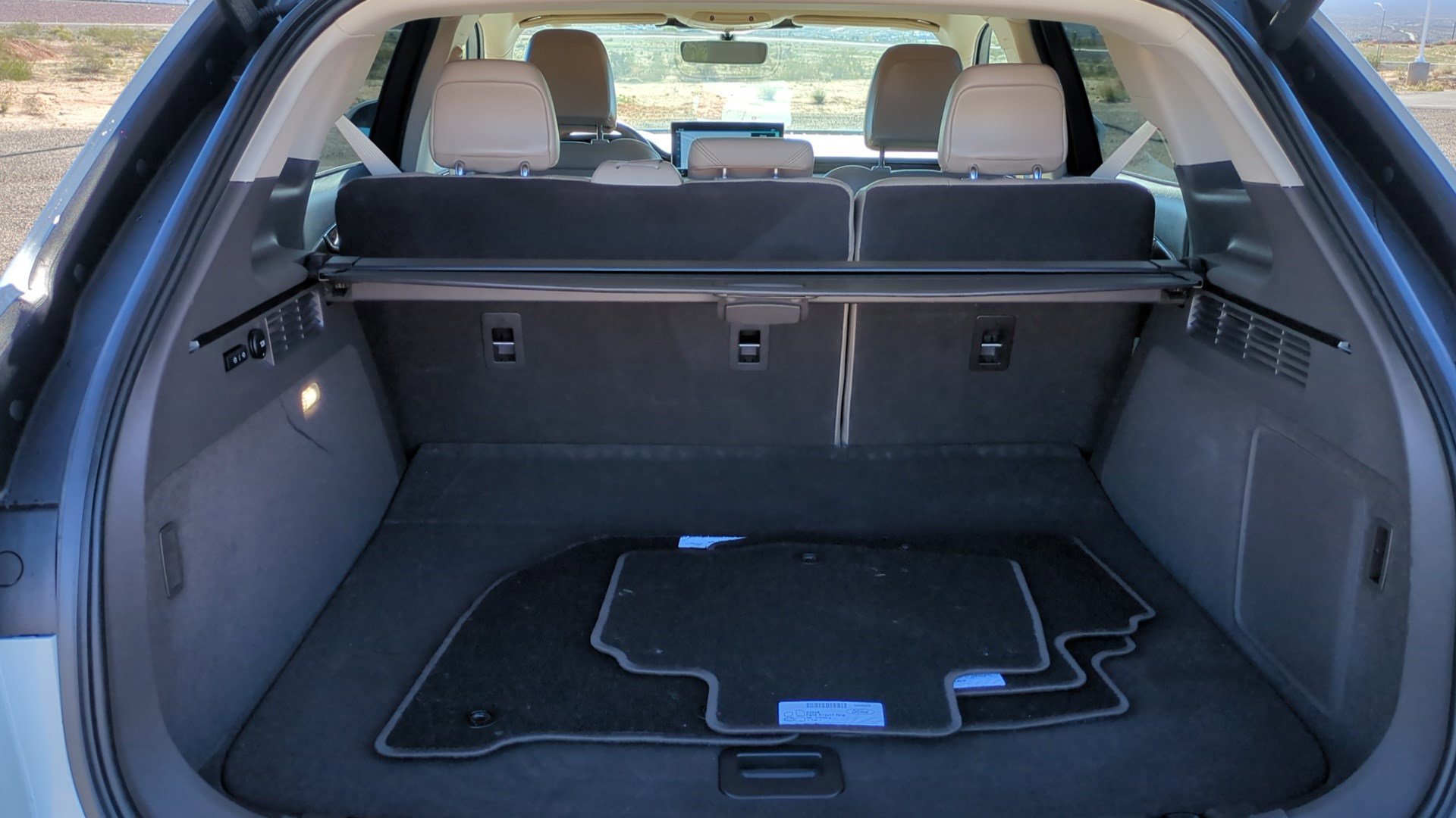 Used 2023 Lincoln Nautilus Reserve image 31