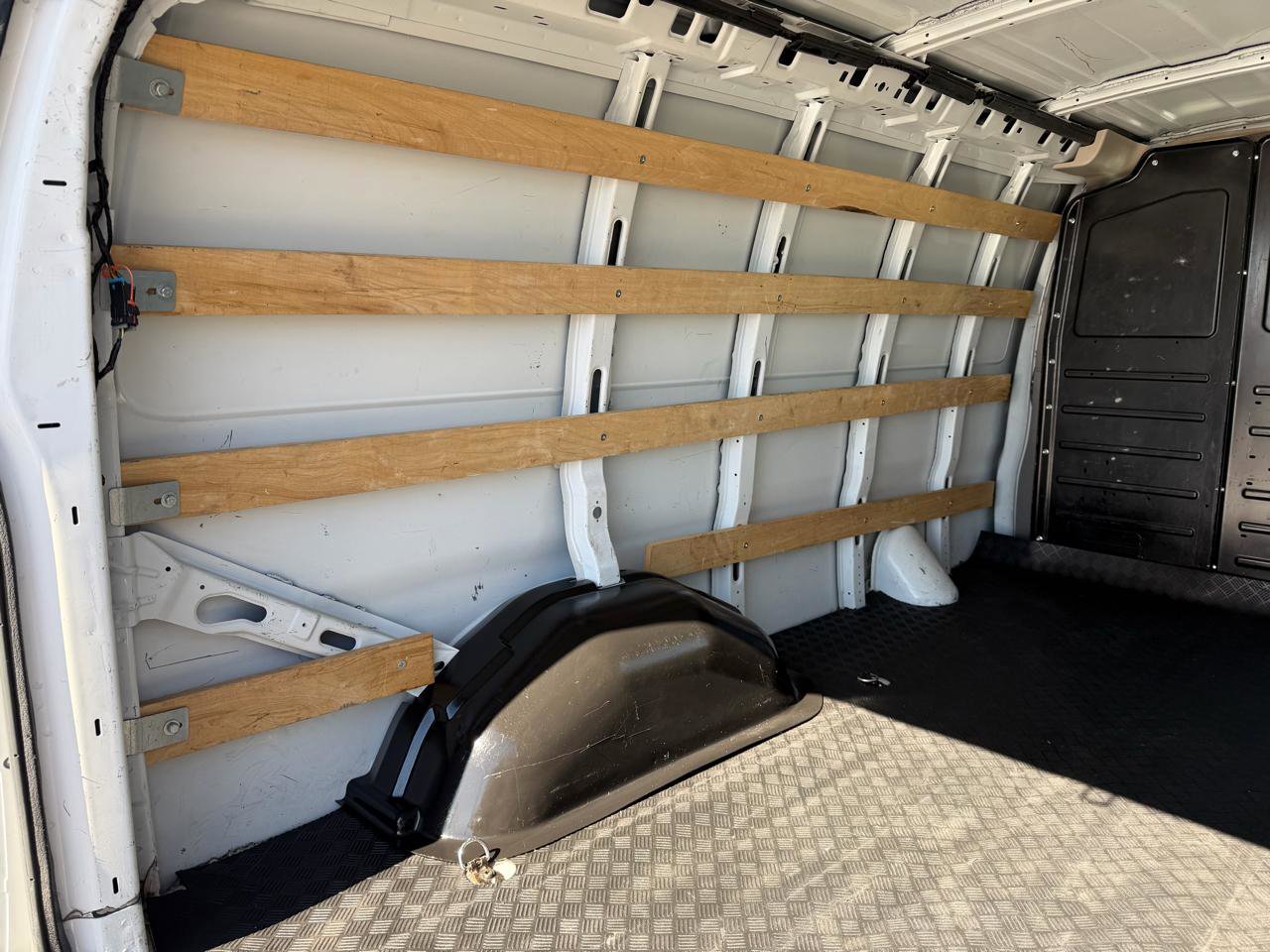 Used 2020 GMC Savana 2500 w/ Driver Convenience Package image 12