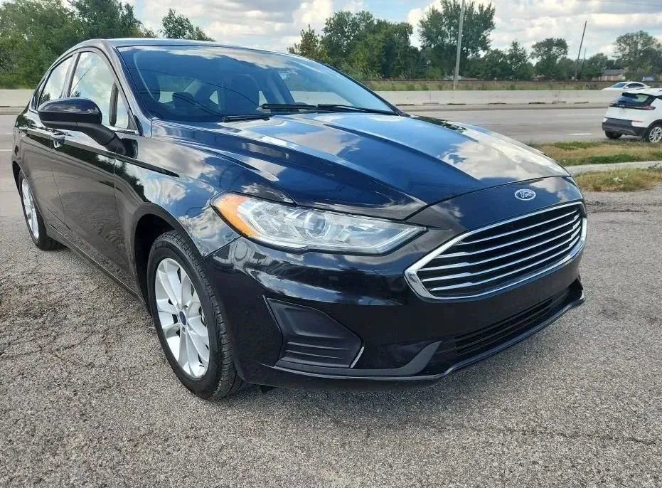 Used 2019 Ford Fusion SE image 5