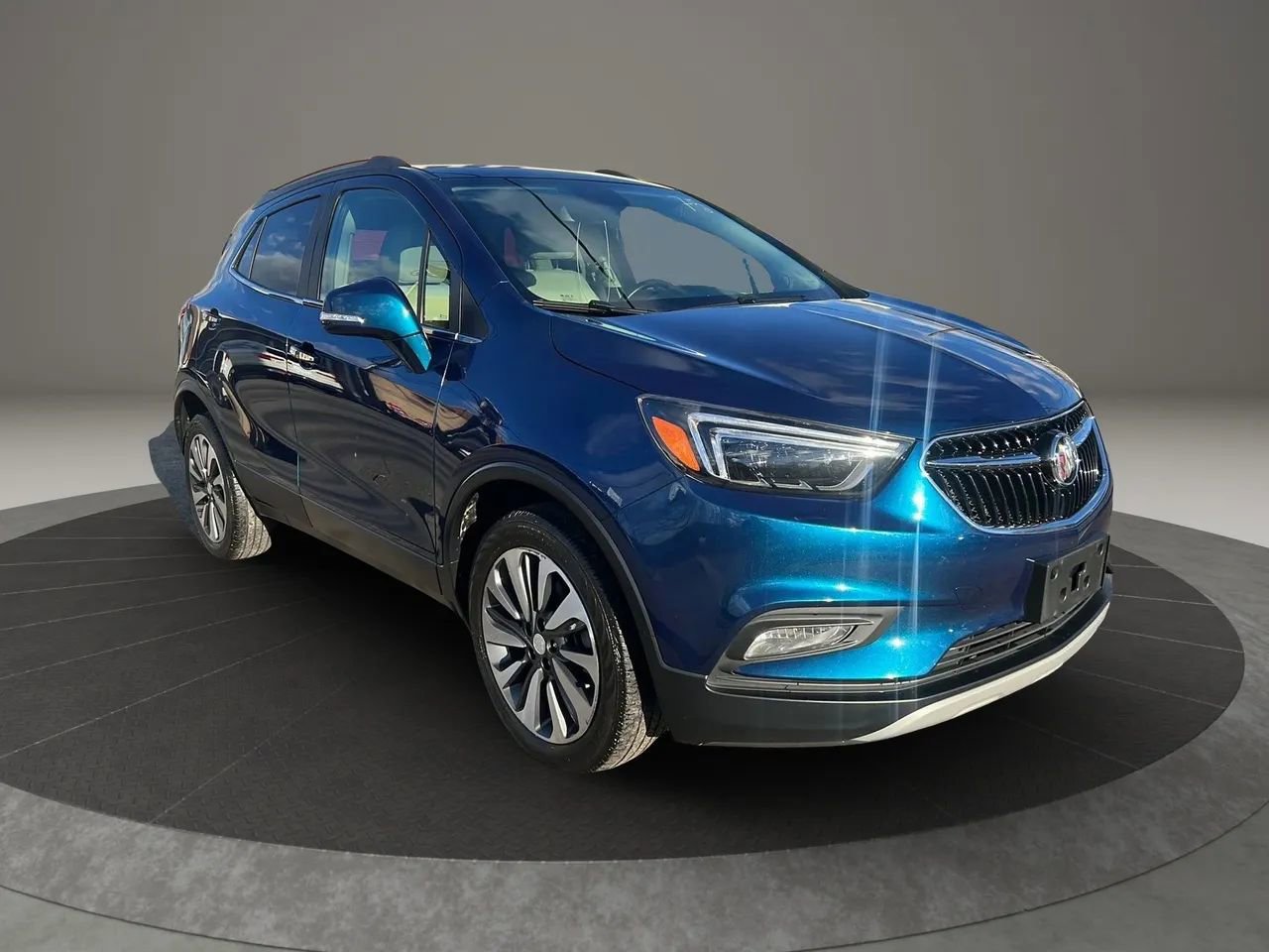 Used 2019 Buick Encore Essence image 3
