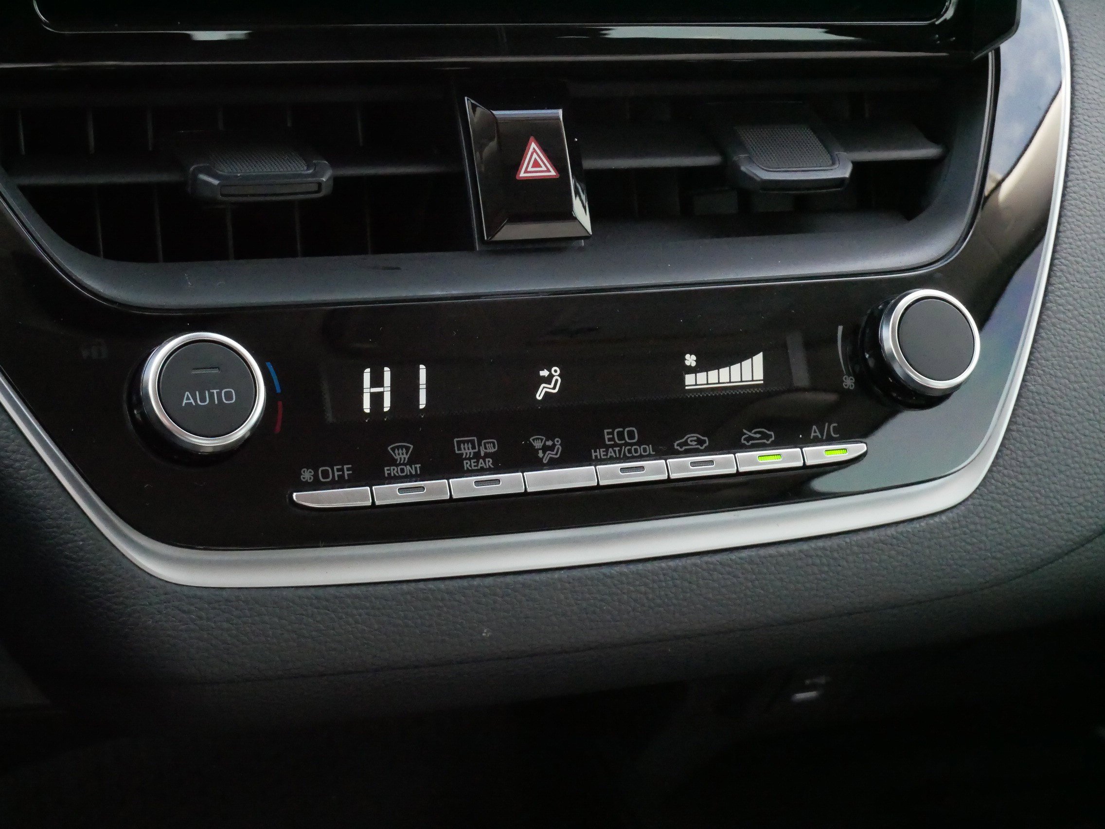 Certified 2025 Toyota Corolla LE w/ Convenience Package FWD image 23