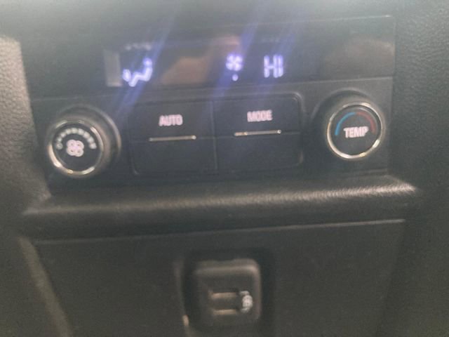 Used 2020 Chevrolet Traverse LS image 14