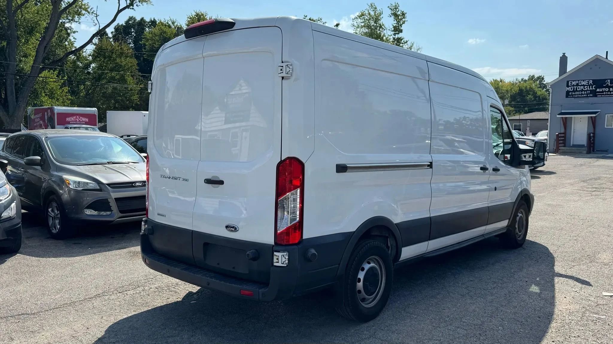 Used 2018 Ford Transit 350 148 Medium Roof RWD image 5