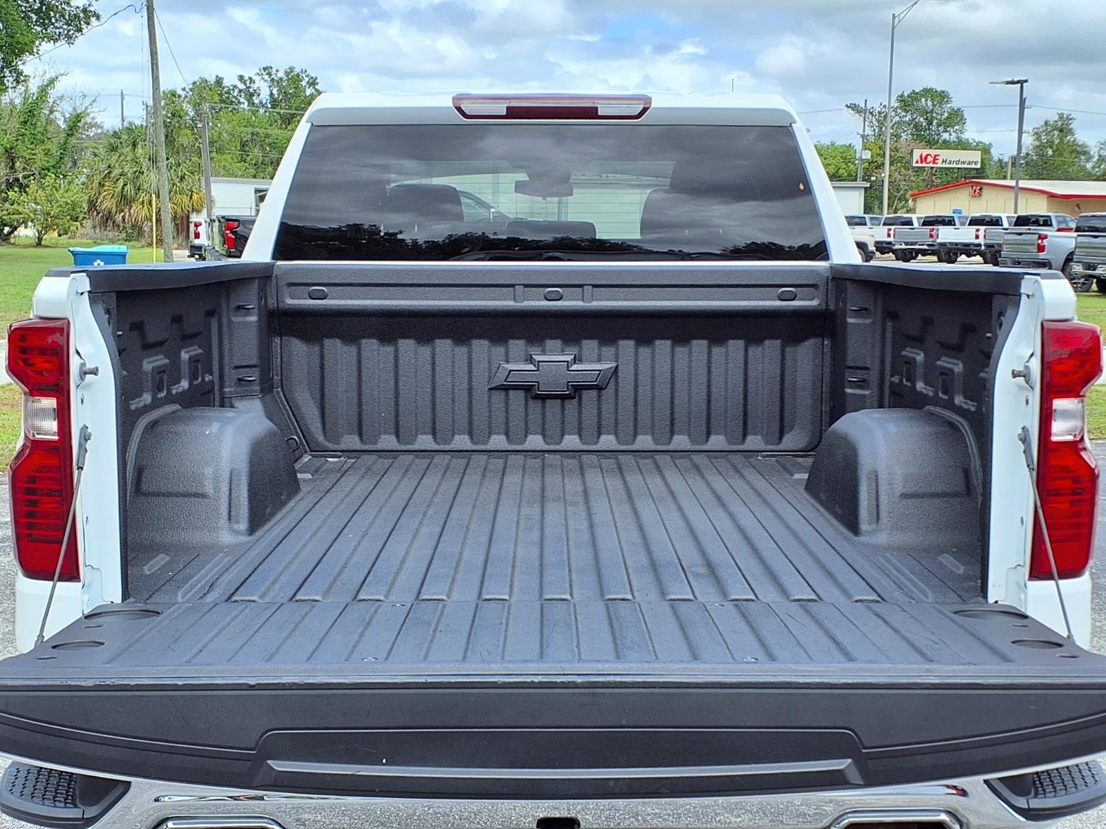 Used 2022 Chevrolet Silverado 1500 LT image 7