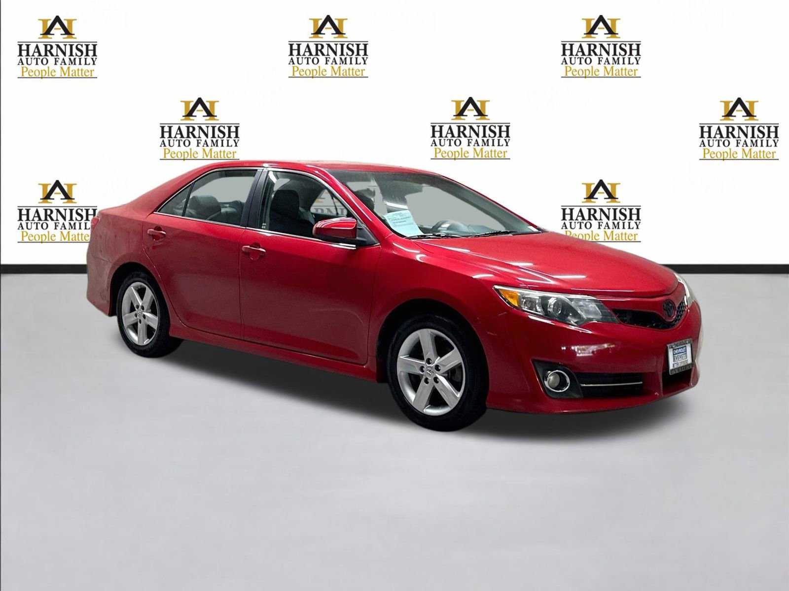 Used 2014 Toyota Camry SE FWD video 3