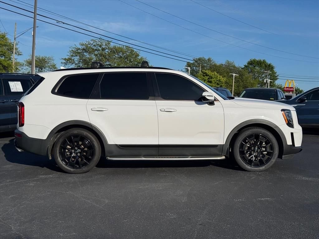 Certified 2022 Kia Telluride SX w/ SX Prestige Package AWD/4WD image 2