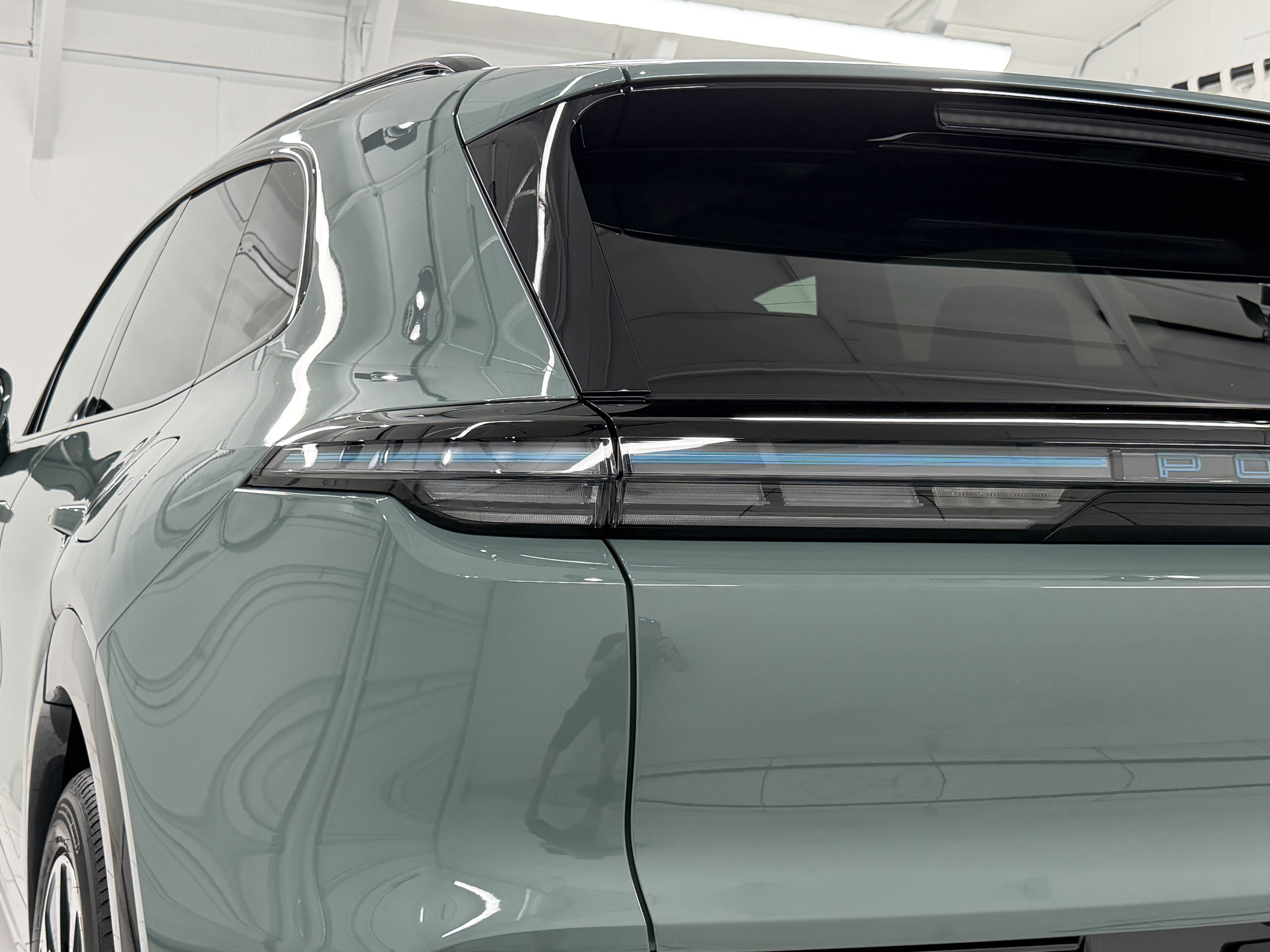 New 2026 Porsche Cayenne Electric AWD/4WD image 18