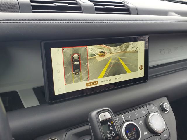 Used 2024 Land Rover Defender 110 S image 30