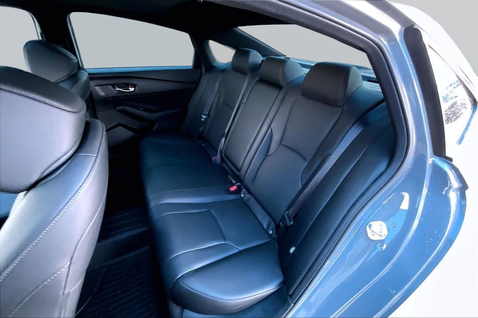 Used 2025 Honda Accord Sport image 19
