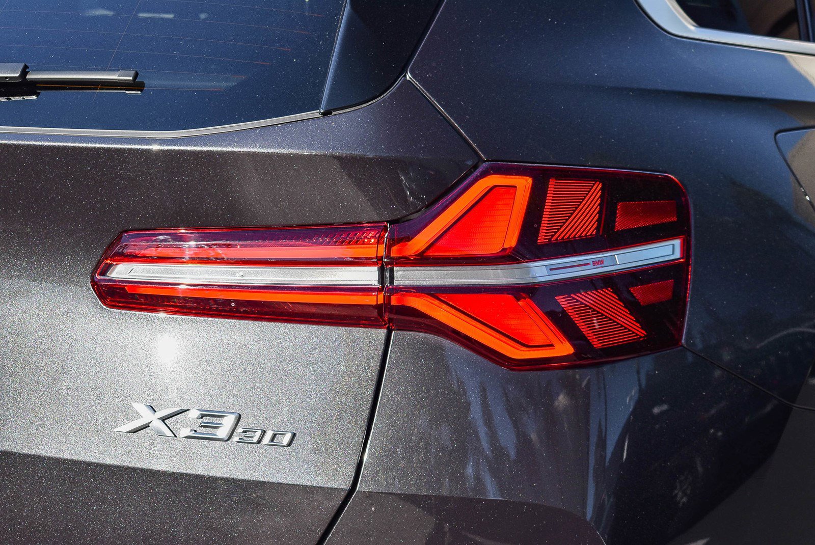 Used 2025 BMW X3 xDrive30i w/ Convenience Package image 7