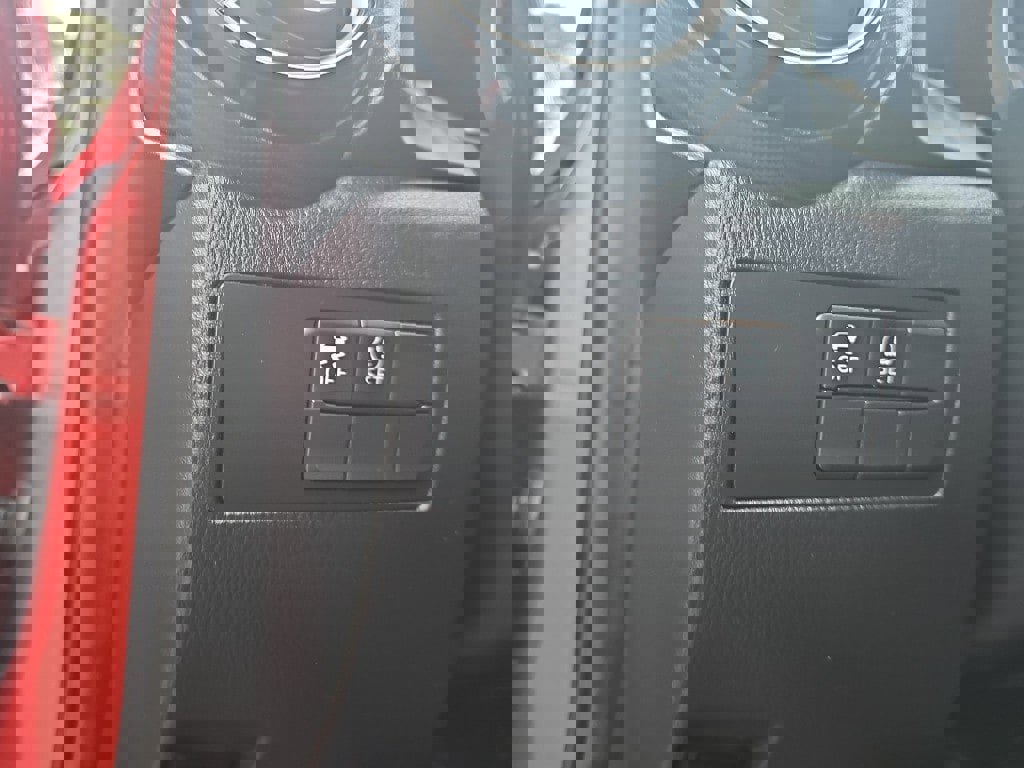 Used 2019 Toyota Yaris LE image 11