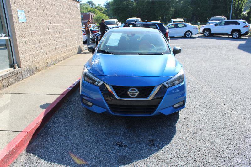 Used 2020 Nissan Versa SR image 2