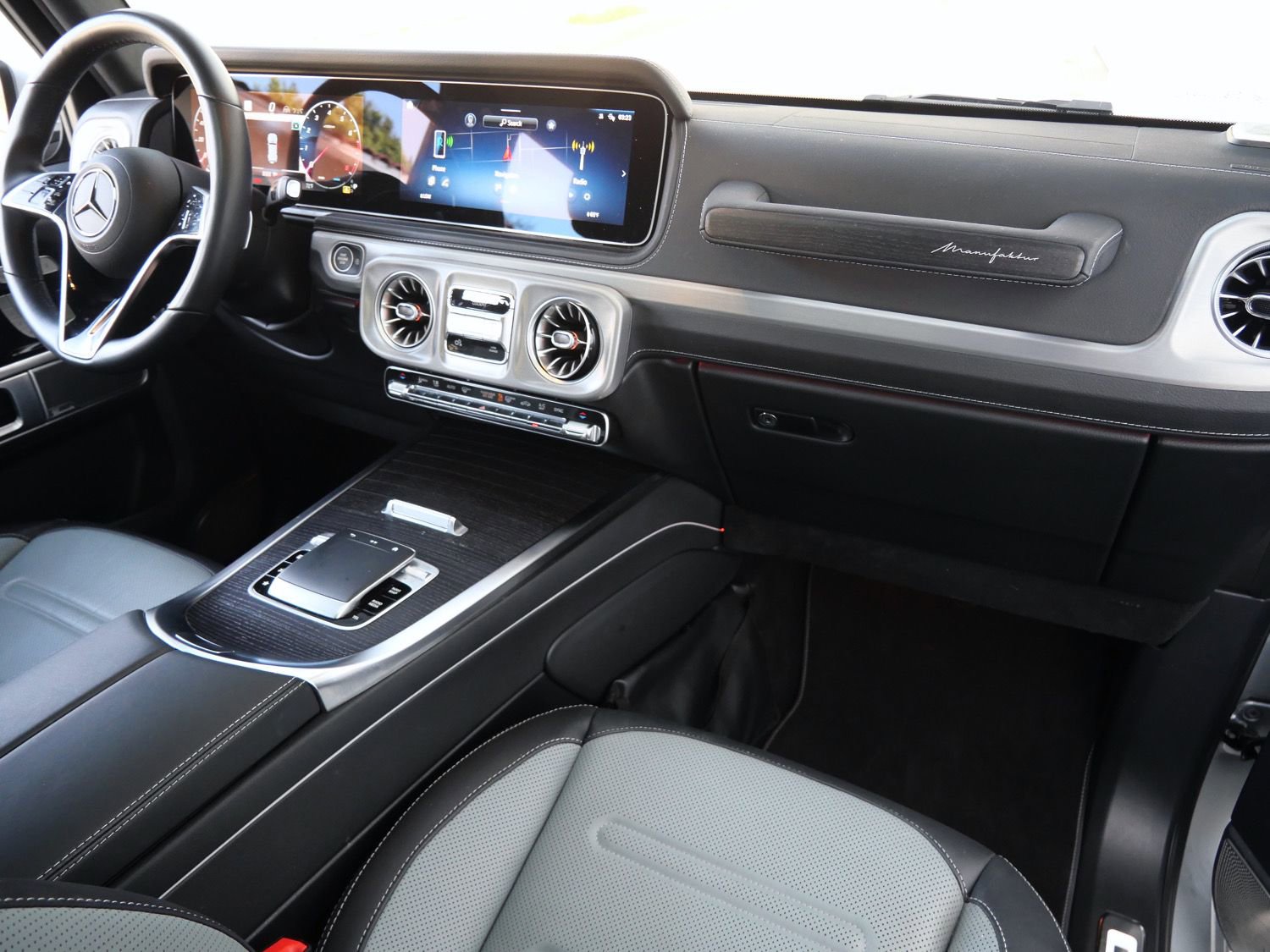 Used 2025 Mercedes-Benz G 550 image 19