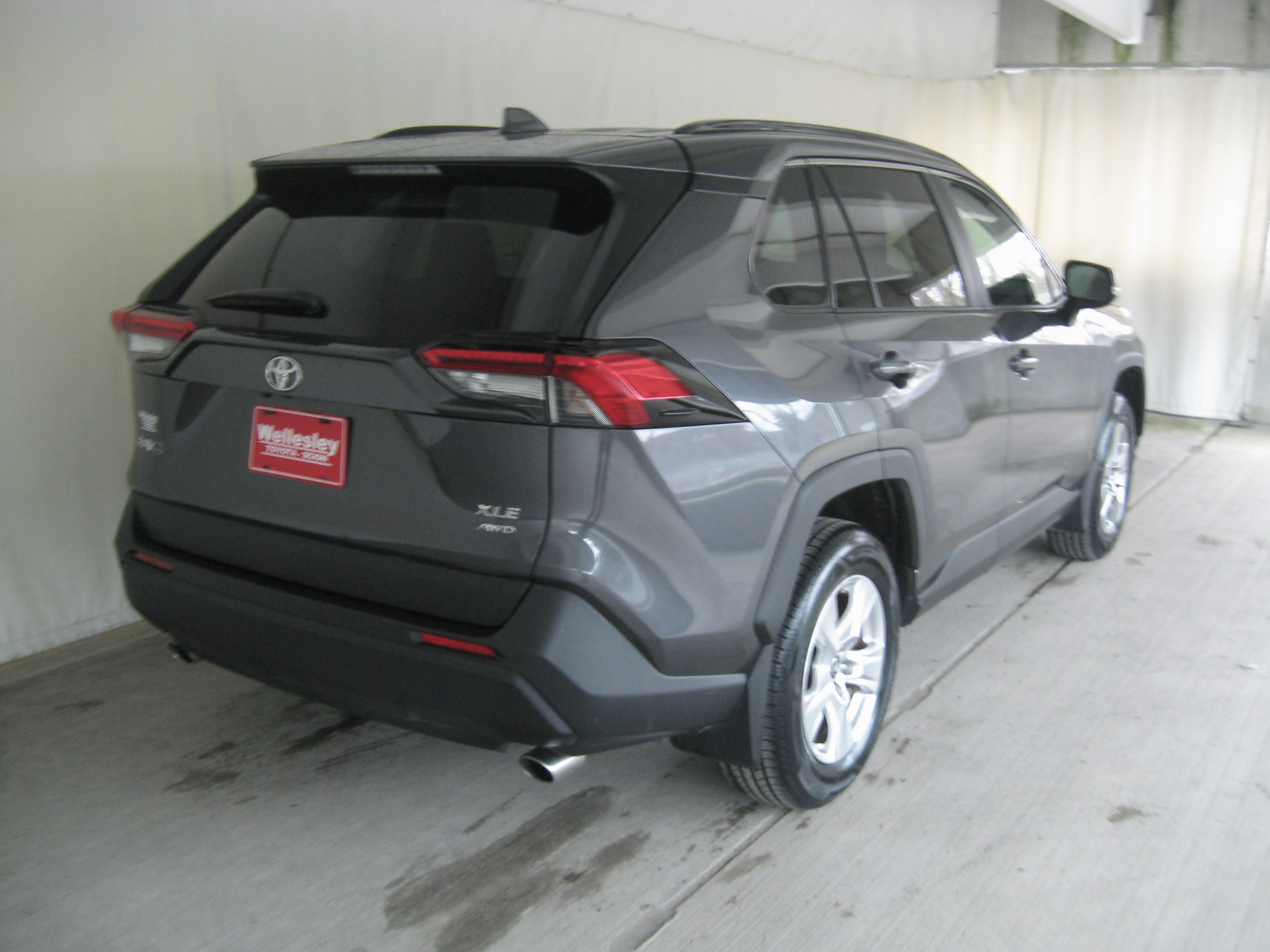 Used 2025 Toyota RAV4 XLE w/ Convenience Package AWD/4WD image 7