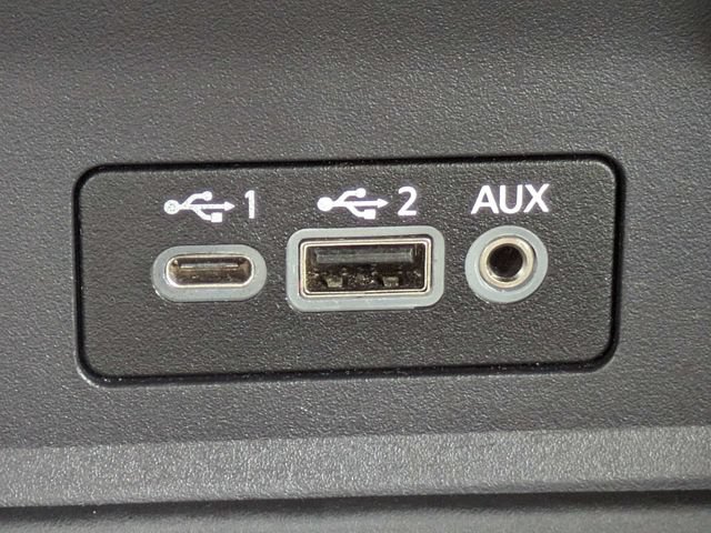 Used 2024 Nissan Sentra SV FWD image 22