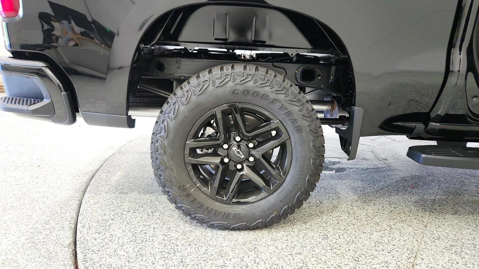 New 2026 Chevrolet Silverado 1500 Custom Trail Boss AWD/4WD image 35