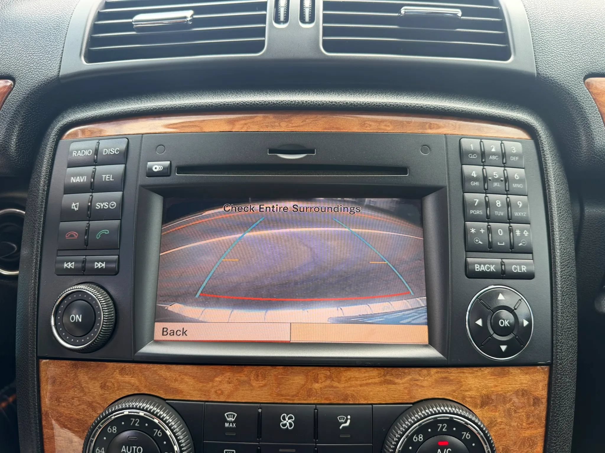 Used 2009 Mercedes-Benz R 350 4MATIC image 26