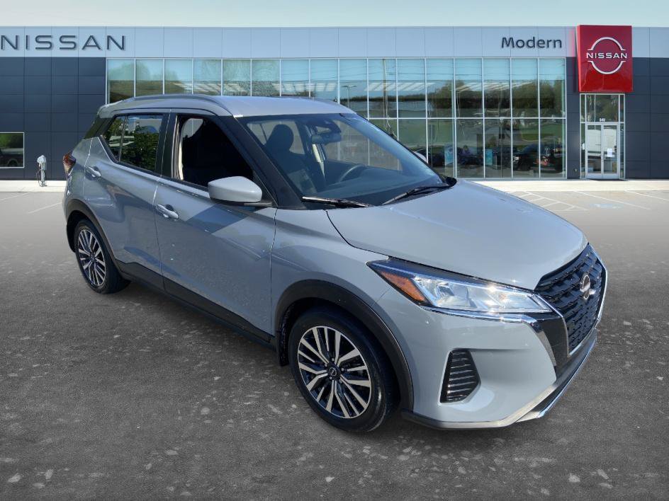 Certified 2022 Nissan Kicks SV FWD image 3