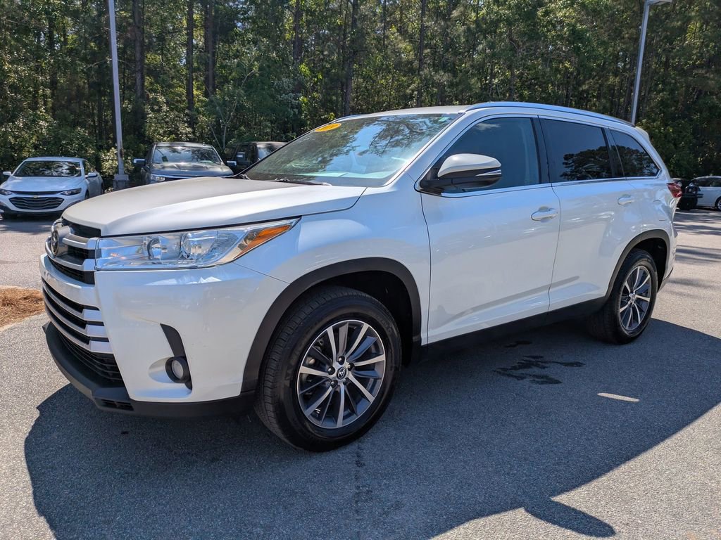 Used 2019 Toyota Highlander XLE FWD image 8