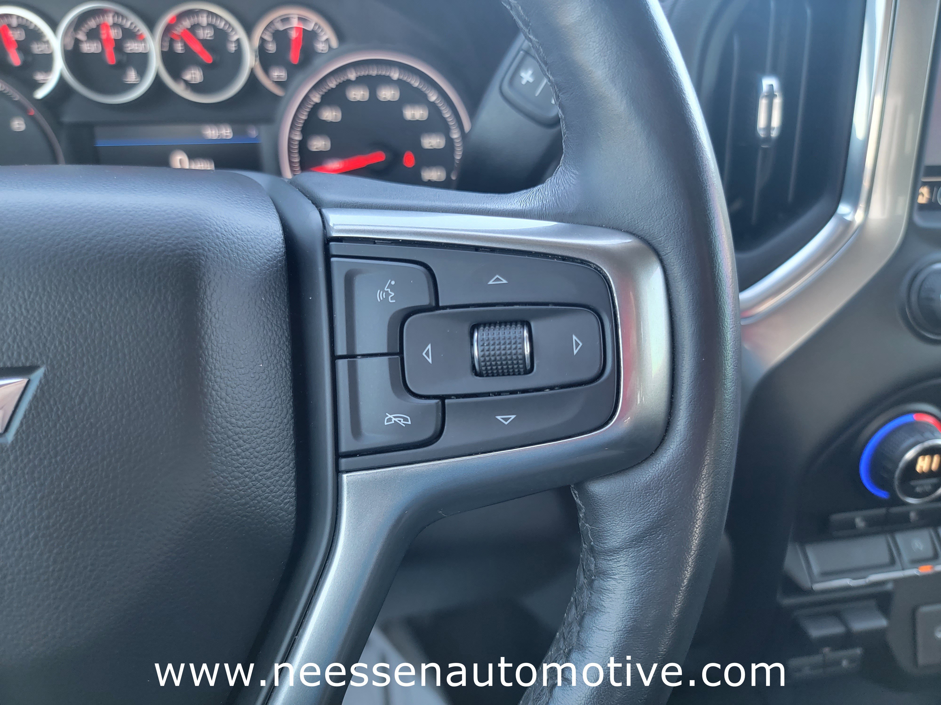 Used 2020 Chevrolet Silverado 1500 LT w/ Texas Edition image 20