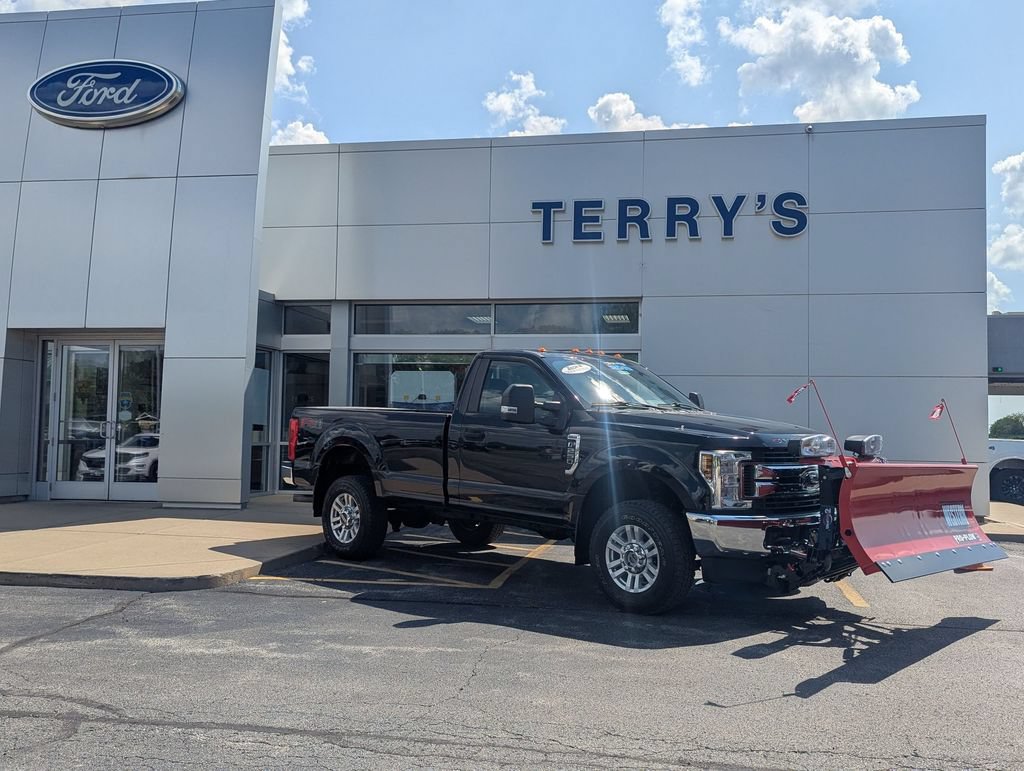 Used 2018 Ford F250 XL w/ STX Appearance Package AWD/4WD video 1