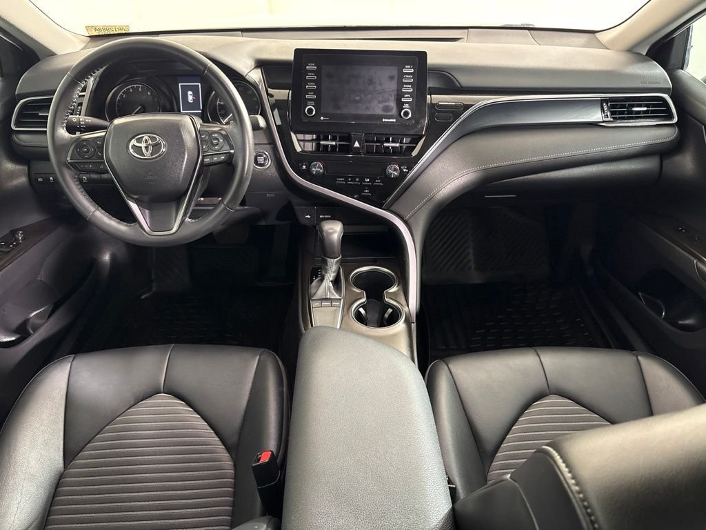 Used 2024 Toyota Camry SE w/ Convenience Package FWD image 13