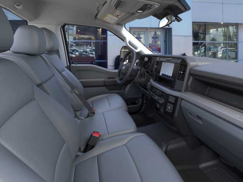 New 2026 Ford F550 4x4 Regular Cab Super Duty w/ XL Chrome Package image 11