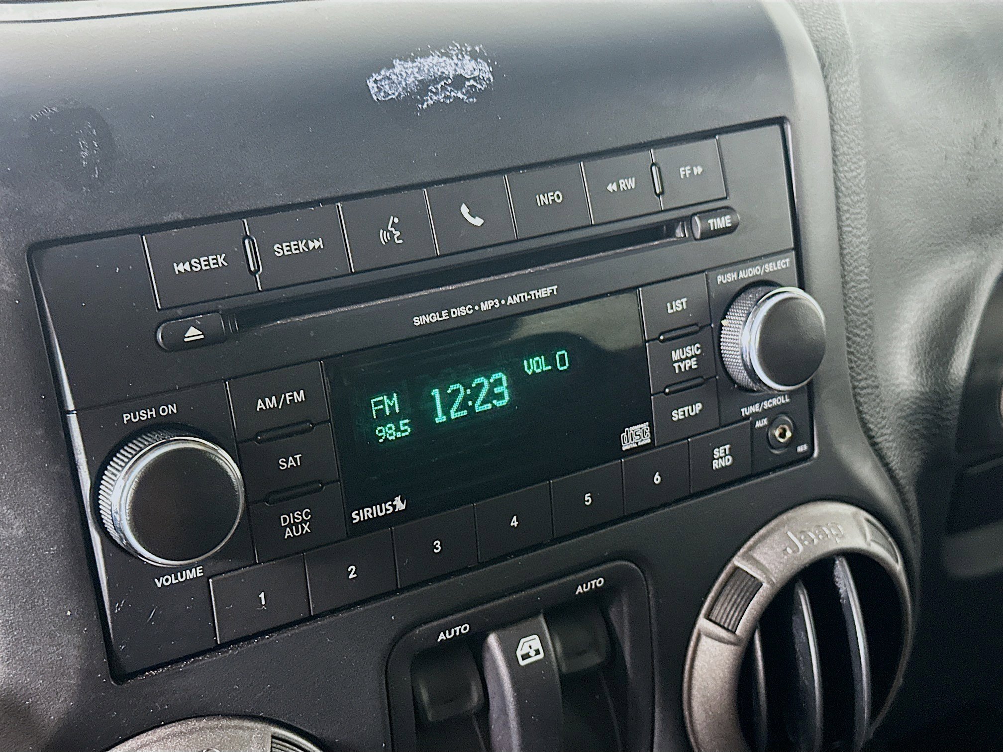 Used 2016 Jeep Wrangler Sport w/ Quick Order Package 24S AWD/4WD image 19