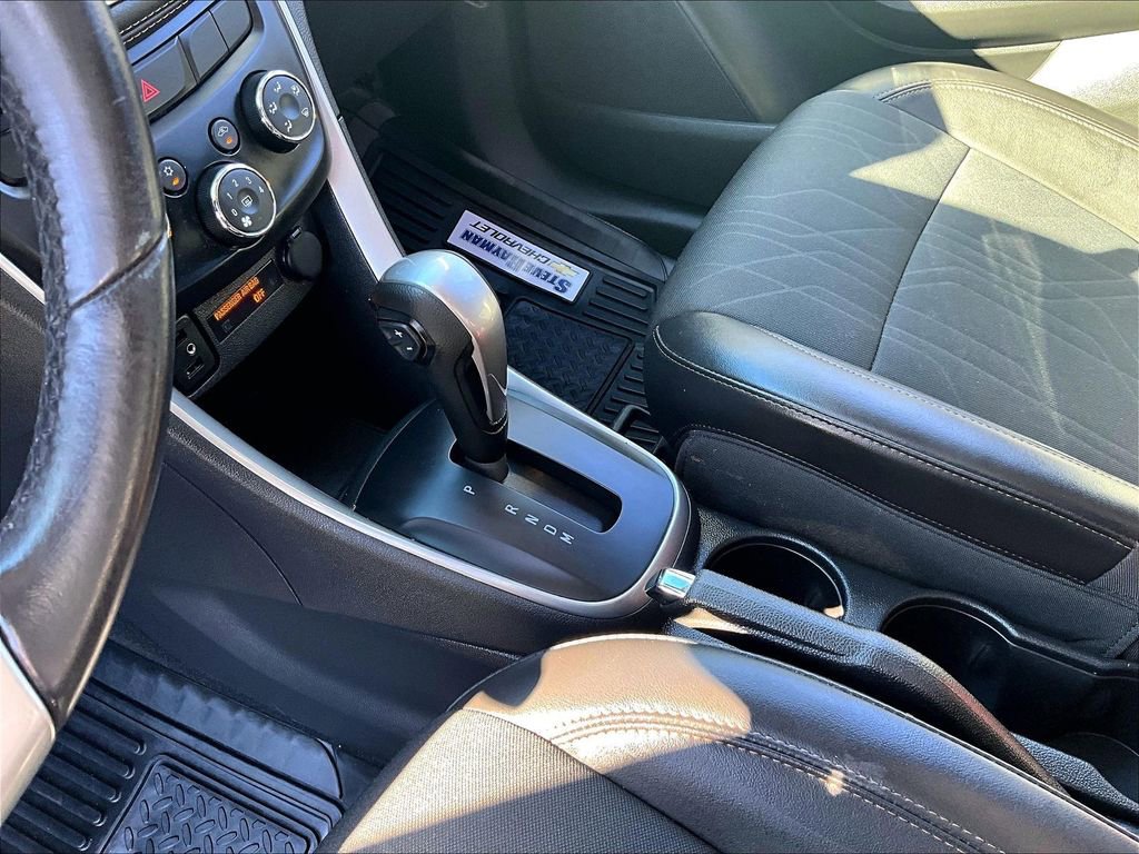 Certified 2022 Chevrolet Trax LT w/ LT Convenience Package image 12