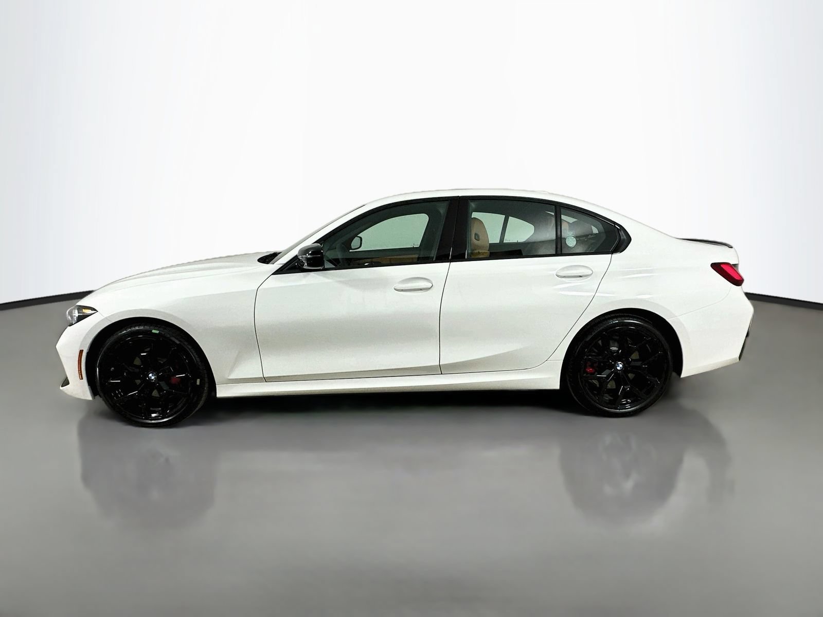 New 2026 BMW 330i xDrive Sedan w/ M Sport Package AWD/4WD image 8