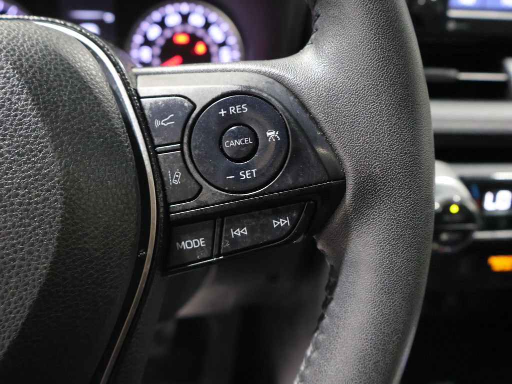 Used 2021 Toyota RAV4 XLE w/ Convenience Package AWD/4WD image 38