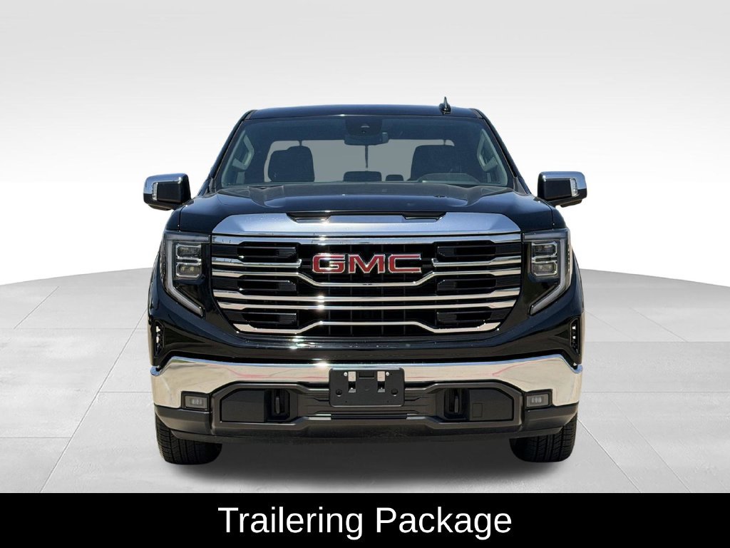 Used 2024 GMC Sierra 1500 SLT AWD/4WD image 3