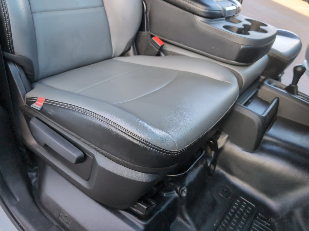 Used 2023 RAM 3500 Tradesman w/ Chrome Appearance Group image 32