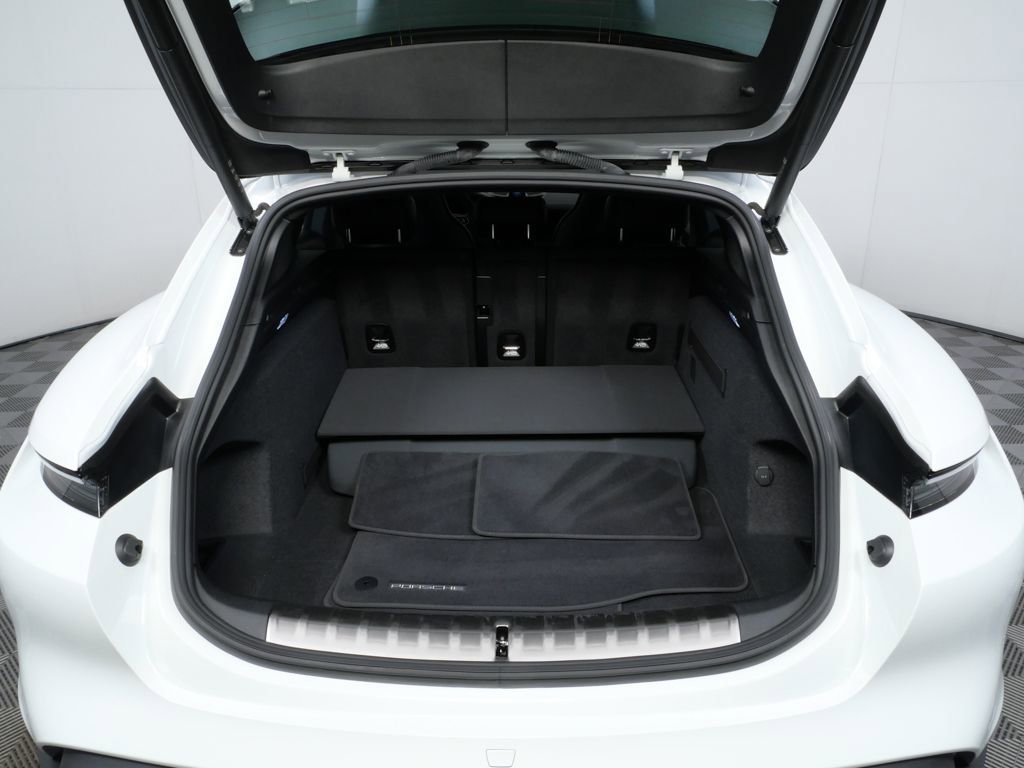 Certified 2025 Porsche Taycan 4S image 31