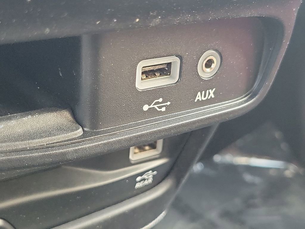 Used 2018 Chrysler Pacifica Limited w/ Advanced Safetytec Group image 23