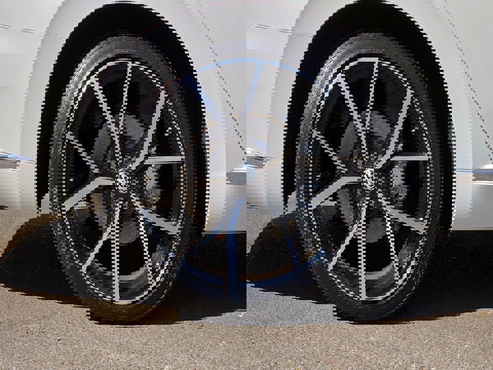 Used 2022 Volkswagen Arteon SE image 40